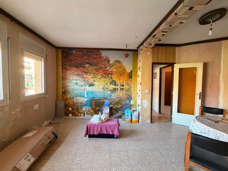 Foto a9e93747-bfe0-44b4-a793-0b621594b0c2. Pis a carrer d'atlanta 3 a Concòrdia Sabadell