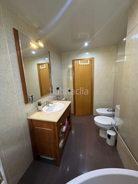 Foto 3e2b3408-b423-4c59-9b85-9f1a1d6e30b5. Pis amb calefacció a Centre Castelldefels