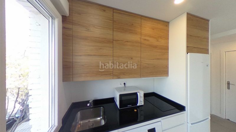 Foto ce78eb6d-3f2e-421b-aec9-0ff526f2b5e8. Rent flat with heating in Casco Histórico de Barajas Madrid