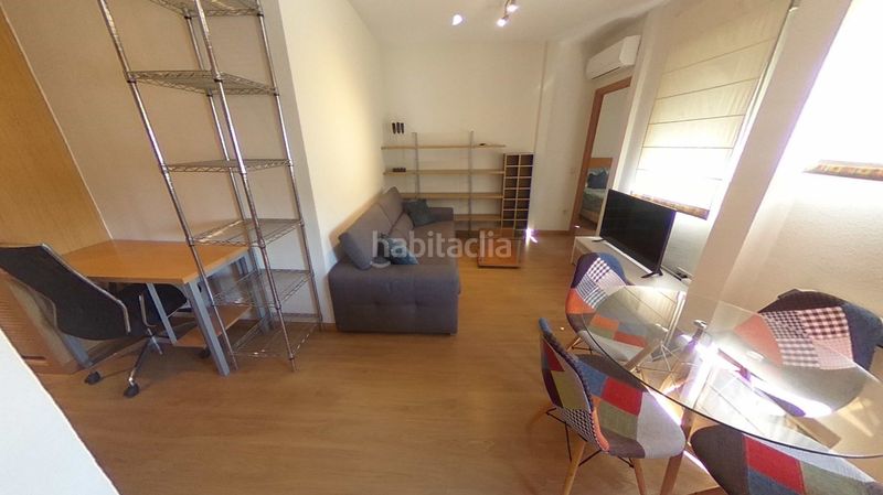 Foto bb08d7b6-787d-4d70-ba94-2c788b0a812c. Rent flat with heating in Pacífico Madrid