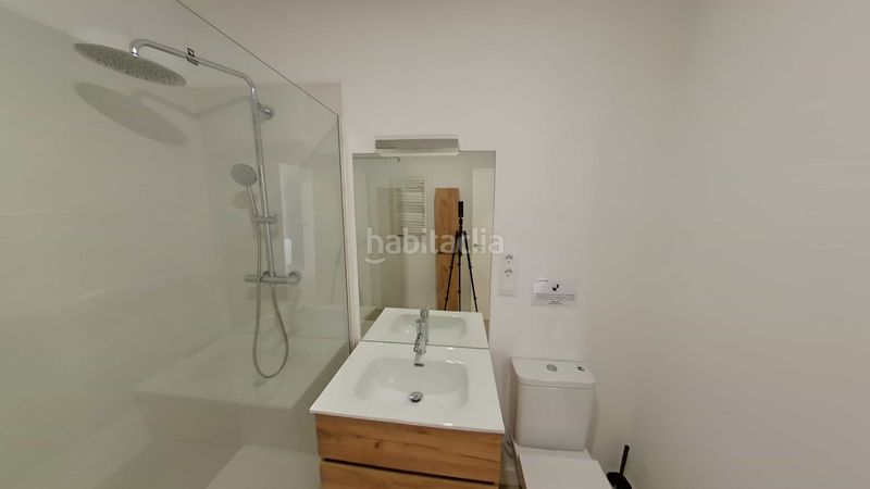 Foto b5db29f1-994e-4dc8-9ed7-1fdaaeee5b32. Rent flat with heating in Lucero Madrid