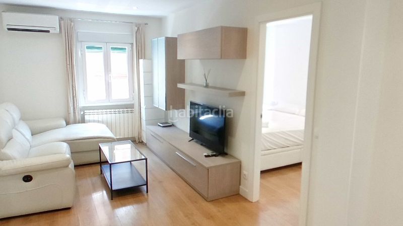 Foto 508602bb-119c-4c0d-92bd-c1366bd57841. Rent flat with heating in Valdeacederas Madrid