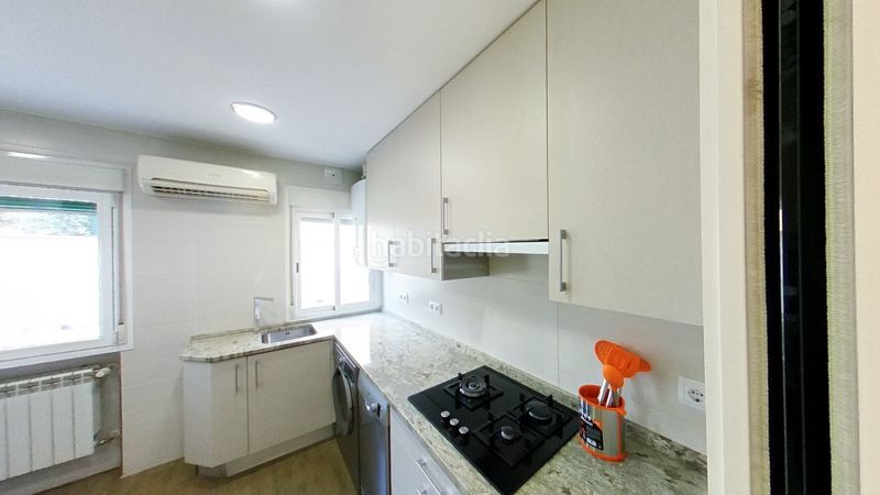 Foto a0bfce89-b767-409a-bcec-b7285c0da0b9. Rent flat with heating in Valdeacederas Madrid