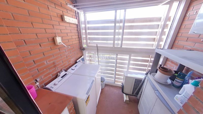 Foto 9ffa70ce-a6ad-4031-9eaa-06f9fc070a97. Rent flat with heating in Palomeras Bajas Madrid