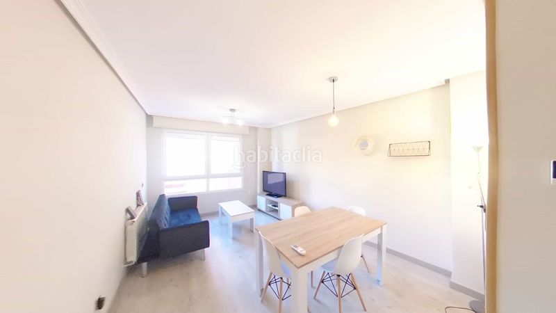 Foto 04ec32c1-851e-4469-bb68-33d675a7bcb3. Rent flat with heating in Valdeacederas Madrid