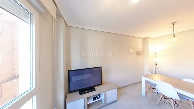 Foto 843bc9af-1c60-4b67-891a-0aca1a217627. Rent flat with heating in Valdeacederas Madrid