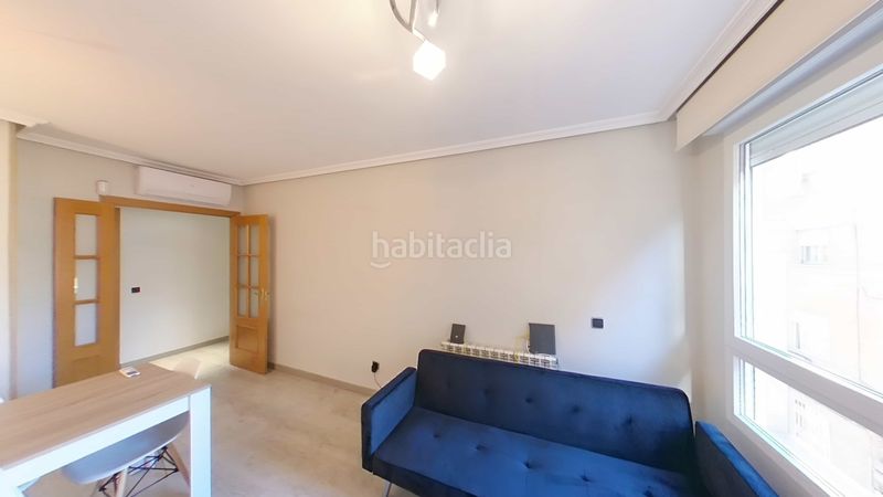 Foto cd7a808a-fe95-4699-a176-8bec8eabf93a. Rent flat with heating in Valdeacederas Madrid