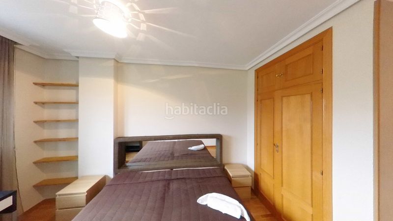 Foto 1fa3ff14-4376-4dba-b8df-78036d89f48f. Lloguer pis amb calefacció piscina a San Juan Bautista Madrid