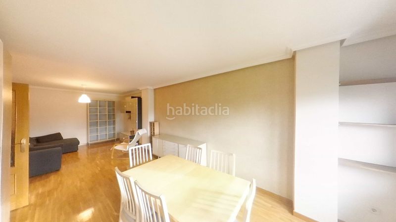 Foto 20fb70ad-1698-4ea0-ae26-ec26d2dd1af1. Lloguer pis amb calefacció piscina a San Juan Bautista Madrid