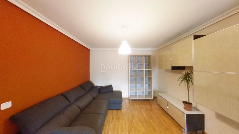 Foto 92fc9550-5ae3-4114-8143-8ec4ec6a3893. Lloguer pis amb calefacció piscina a San Juan Bautista Madrid