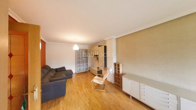 Foto b8b462d8-f0de-4afb-89e3-2bd04e2c8638. Lloguer pis amb calefacció piscina a San Juan Bautista Madrid