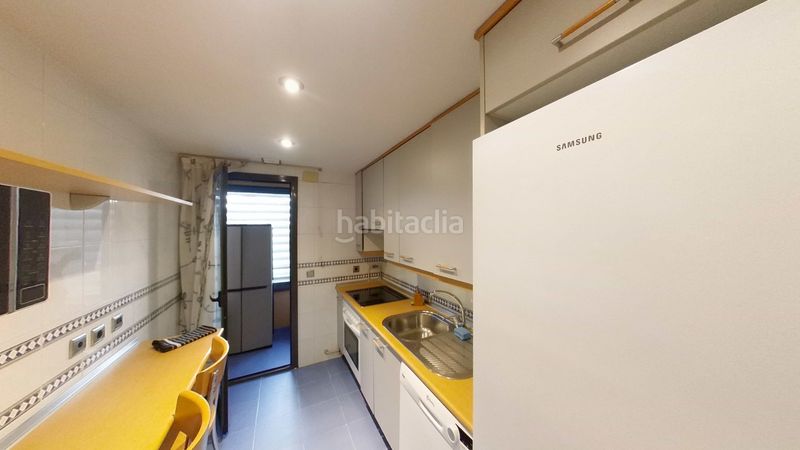 Foto c377f522-a31e-4170-983b-eb71de6ca78c. Lloguer pis amb calefacció piscina a San Juan Bautista Madrid