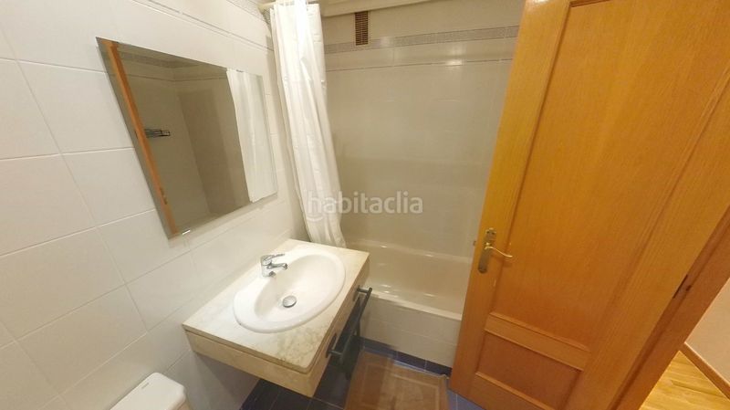 Foto d5292266-3fd5-42f8-8324-f55b37d6de1f. Lloguer pis amb calefacció piscina a San Juan Bautista Madrid