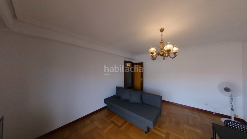 Foto ae80b156-01de-4627-8622-00923ca3d0fe. Rent flat with heating in Pacífico Madrid