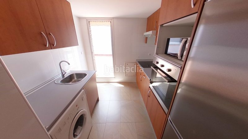 Foto f7c1e77f-4aa3-4d57-9330-c6d806b1d122. Rent flat with heating in Pacífico Madrid