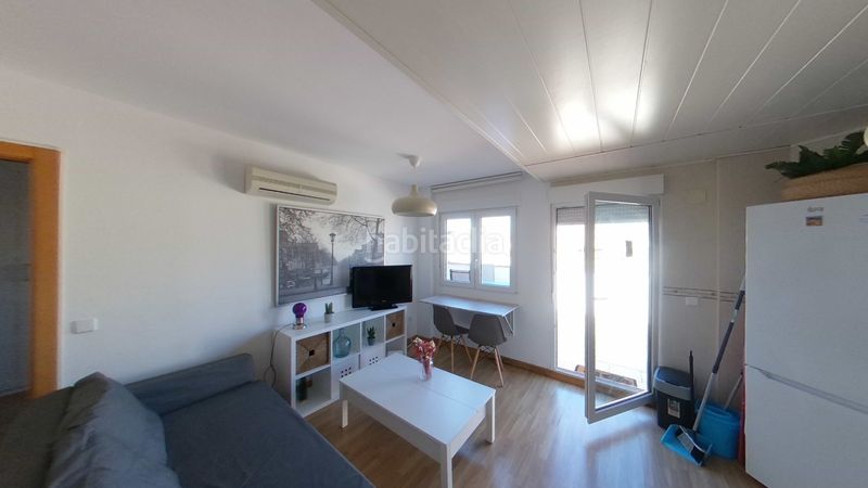 Foto 9e988ba9-18ef-4386-958b-af6e9bb4e303. Rent flat with heating in Valdeacederas Madrid