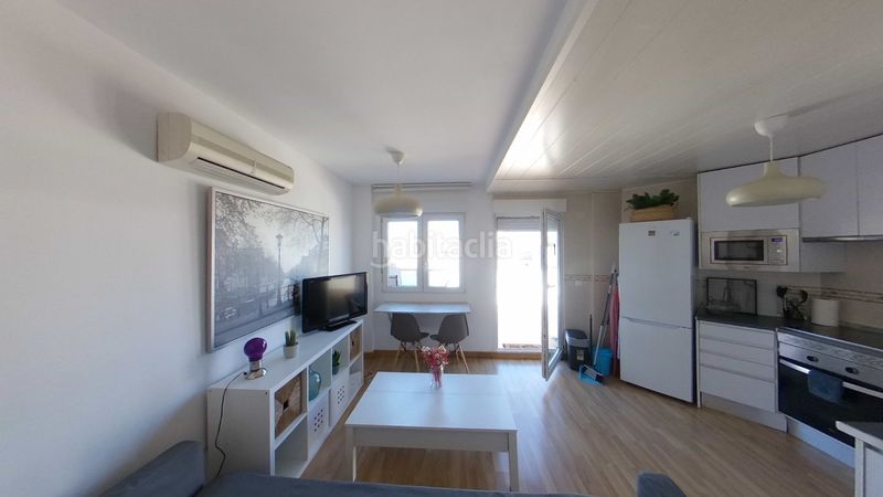 Foto d63ea42d-be98-40d3-b109-e48b55a4cb62. Rent flat with heating in Valdeacederas Madrid