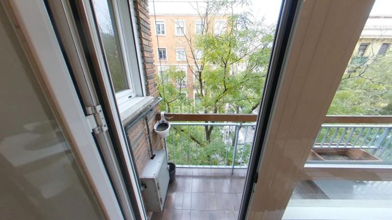 Foto 3575f2ad-2465-4f00-b906-7c05c446f798. Lloguer pis amb calefacció a Trafalgar Madrid