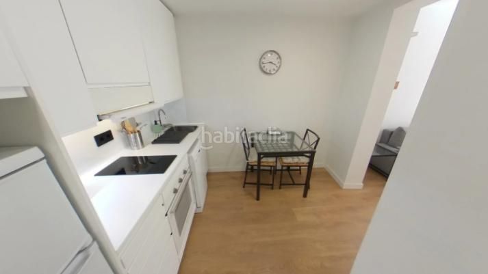 Foto 14d15cfa-2d68-40f0-993a-e1a8a5390590. Rent flat with heating in Cortes-Huertas Madrid