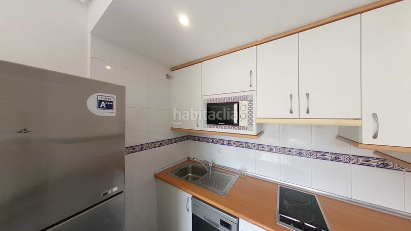 Foto 1e9e6957-b2cf-47bc-ad39-d50827c16113. Rent flat with heating in Valdeacederas Madrid
