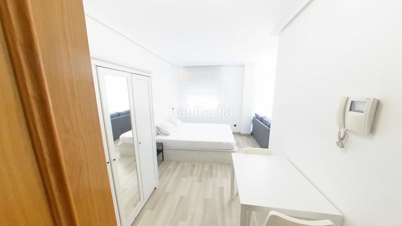 Foto 579e83ea-bba4-4be2-bb6e-e14cf2151e05. Rent flat with heating in Valdeacederas Madrid