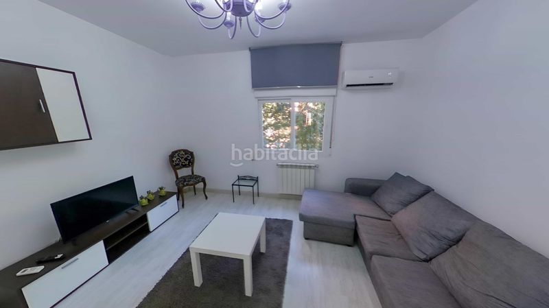 Foto 7023c0d6-59e8-4fcb-b621-22cec48c9555. Rent flat with heating in Canillejas Madrid