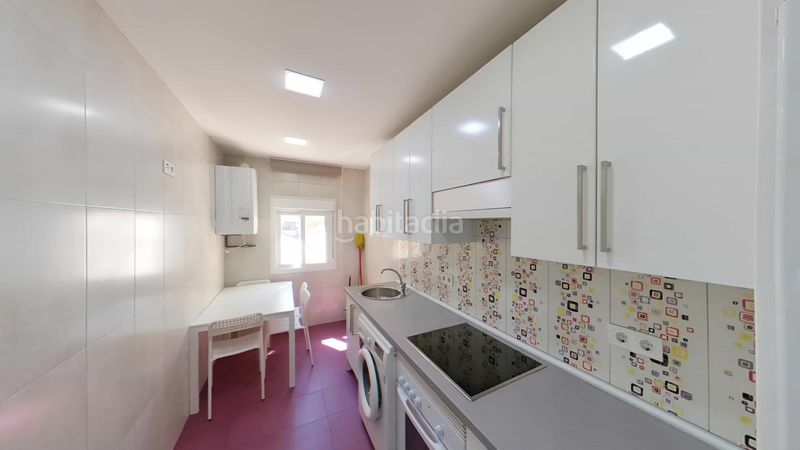 Foto 8750afdb-c65d-4bc3-9aac-bac570c2d166. Rent flat with heating in Canillejas Madrid