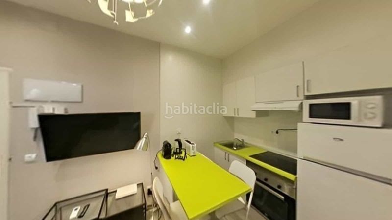 Foto 17cc5afd-5ce6-402e-b85a-4907aa0362d5. Rent flat with heating in Embajadores-Lavapiés Madrid
