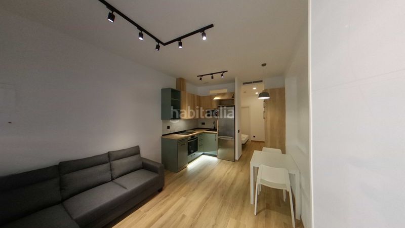 Foto 5e27d18b-d23f-4c96-86a8-5f8417192ff6. Rent flat with heating in Canillejas Madrid