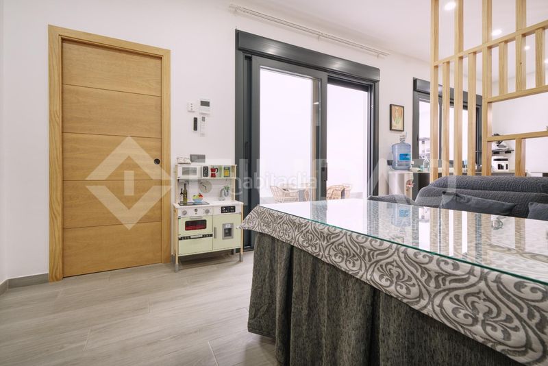 Foto 1698f1ac-0785-4962-8987-6b182e2c7923. Casa amb aparcament a Carmona