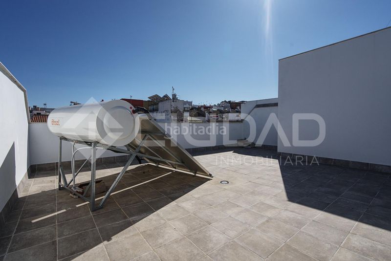 Foto 2ecf4fb8-2fe2-4516-b551-967c8518a583. Casa amb aparcament a Carmona