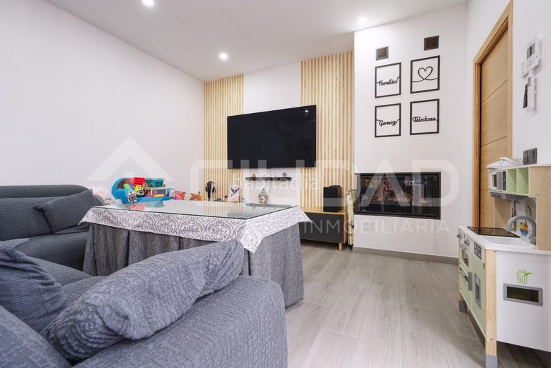 Foto 35f286f8-79e0-406f-a293-71fd64ebe67e. Casa amb aparcament a Carmona