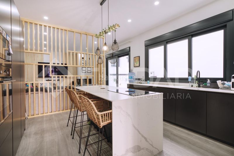 Foto 36ca018a-1c3d-42d6-989d-89d44b0686d5. Casa amb aparcament a Carmona