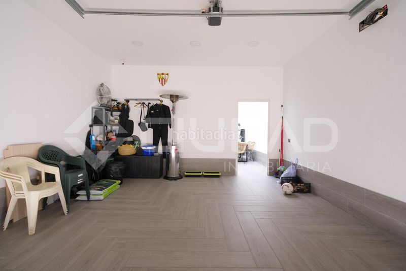 Foto 4a1e20ca-85b4-40ac-b062-3e47e578b8e3. Casa amb aparcament a Carmona