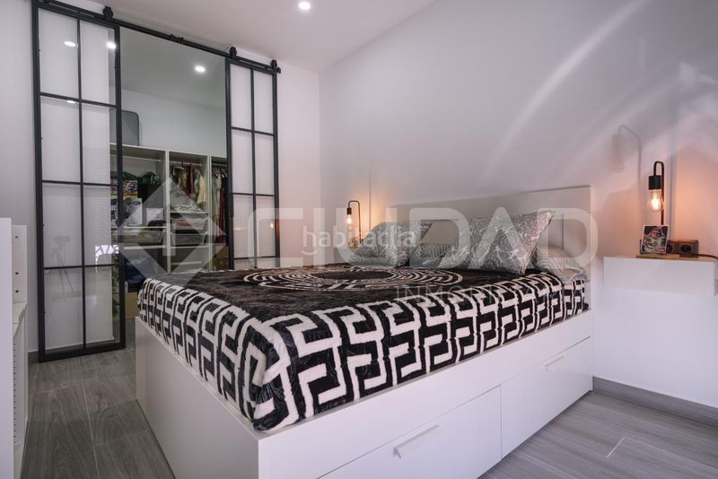 Foto 4b488c6f-72f5-476e-8dc8-198b96e7e7b7. Casa amb aparcament a Carmona