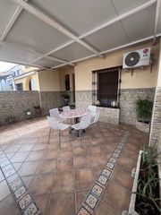 Haus in Mairena del Alcor. Magnífica casa adosada en el patriarca  lista para entrar a vivi