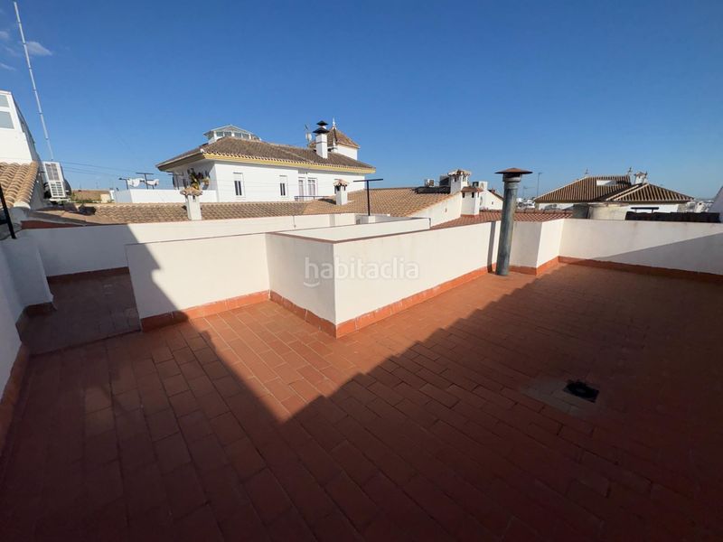 Foto 5b39b35b-a2a9-4dc5-8b15-ea75f221f73d. Chalet avec parking dans Mairena del Alcor