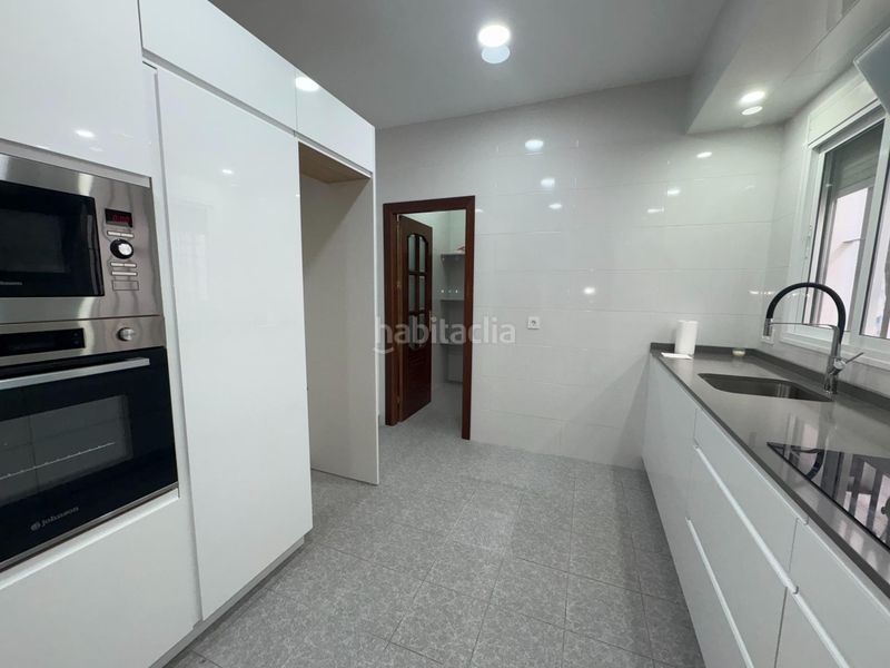 Foto 98cd24f8-dc74-4c4e-b44b-709e8223dfe2. Chalet avec parking dans Mairena del Alcor