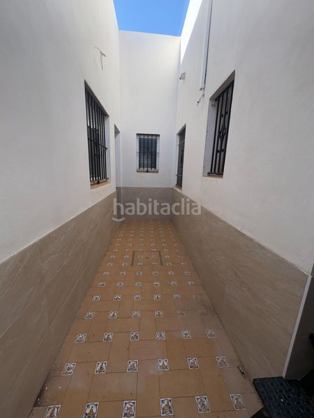 Foto 9c6e055d-463a-4bdb-9bcc-b0ac54000b5e. Chalet avec parking dans Mairena del Alcor