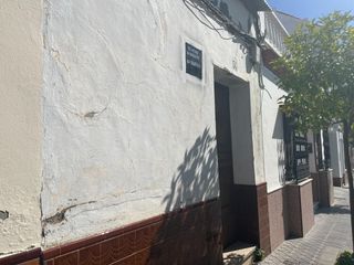 Casa en Viso del Alcor (El). Casa para derribo en zona cercana al pitirri