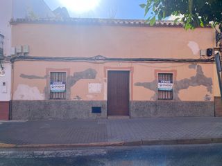 Casa a Mairena del Alcor. Casa en planta baja para reformar en el arenal