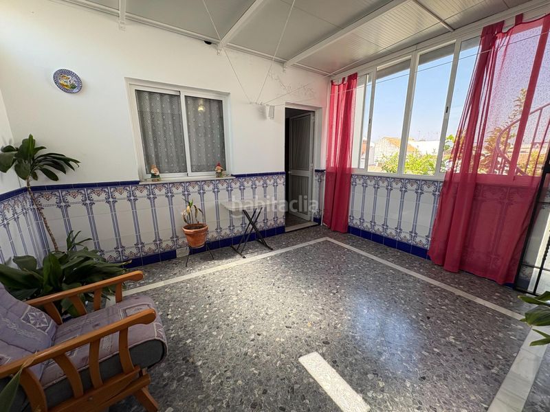 Foto 405f3e48-5a8b-41f1-8440-8a67c3aa14bd. Casa amb aparcament a Mairena del Alcor