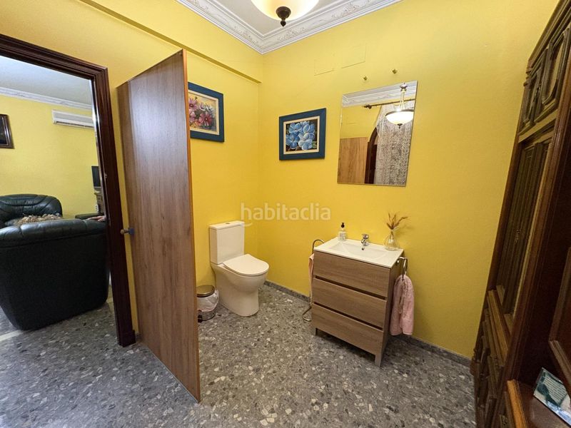 Foto c0bbea5f-0cc1-480d-935f-c1b638fdeea0. Casa amb aparcament a Mairena del Alcor