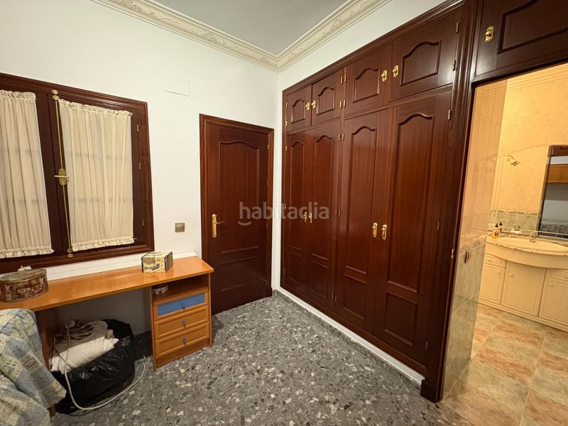 Foto d37ff206-d53d-4752-81cf-4585c959c3d8. Casa amb aparcament a Mairena del Alcor
