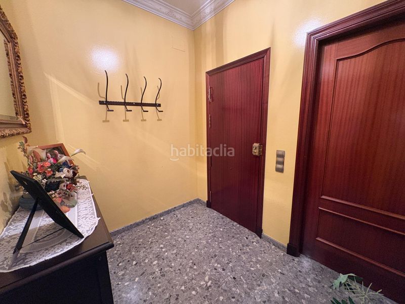 Foto d9325d7d-5476-47ec-b9cc-b2eda61c1dcb. Casa amb aparcament a Mairena del Alcor
