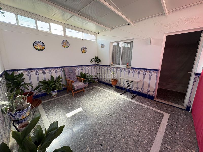 Foto fe384415-788c-45f7-a624-6877a23e7f8a. Casa amb aparcament a Mairena del Alcor