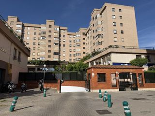 Aparcament cotxe a Calle Ángel Quintanilla Ulla