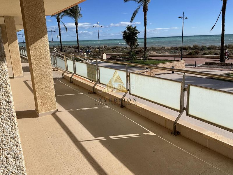 Foto ca7f50c6-8fe2-40c8-870a-0f7d0f7409a0. Local comercial local en La Volta Peñíscola