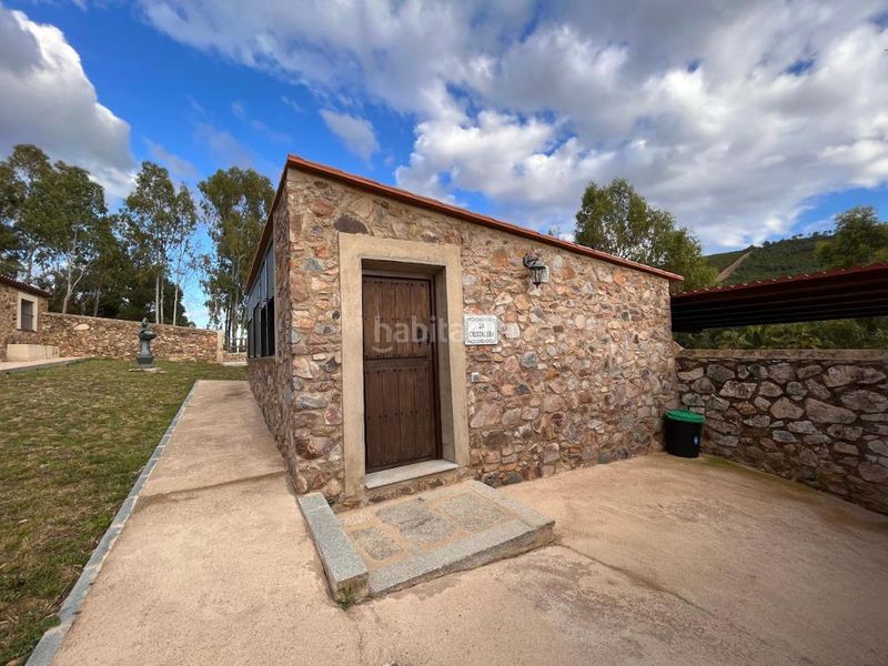 Foto d0f88a1b-6ff5-4ef0-b7db-865c2d11d374. Finca rústica a Casco Antiguo Cáceres