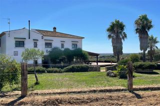 Landgut en La Calzada - La Florida. Finca de ensue�o de m�s de 90 ha cerca de sevilla